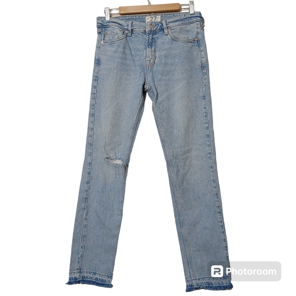 WE THE FREE Slim Boyfriend Jeans Blue Wash Mid Rise Relaxed Stretch Denim - Picture 3 of 8